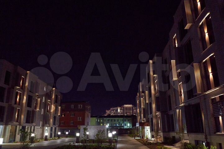 3-к. квартира, 123,8 м², 1/4 эт.