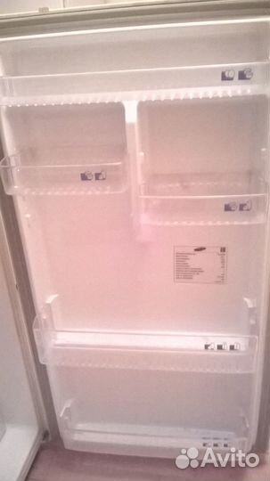 Холодильник 2-ух камерный Самсунг SR-34RMB