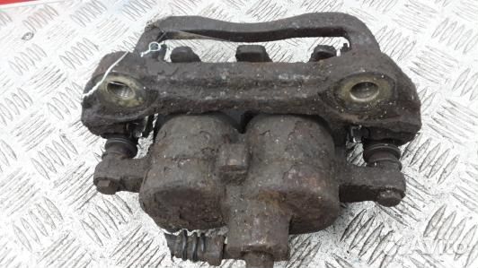 Суппорт тормозной передний правый land rover disco