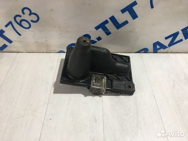 Площадка под аккумулятор infiniti FX35 3.5 ат