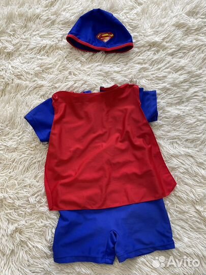 Костюм для плавания