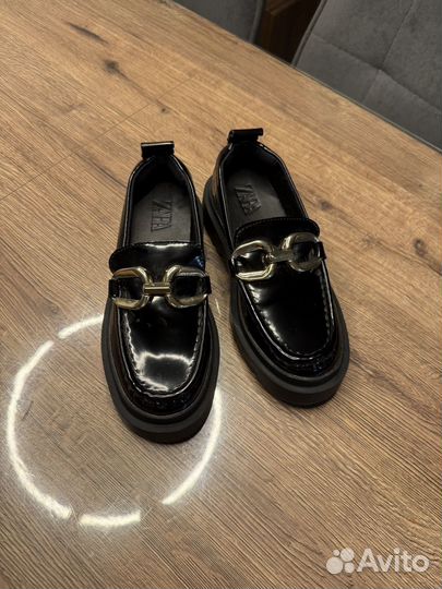 Лоферы Zara, 32