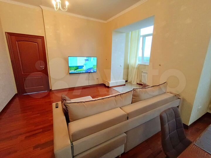2-к. квартира, 65 м², 7/7 эт.