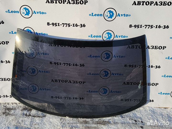 Стекло заднее Mazda familia 323 BJ седан