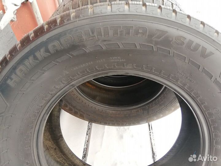 Nokian Tyres Hakkapeliitta 7 285/60 R18