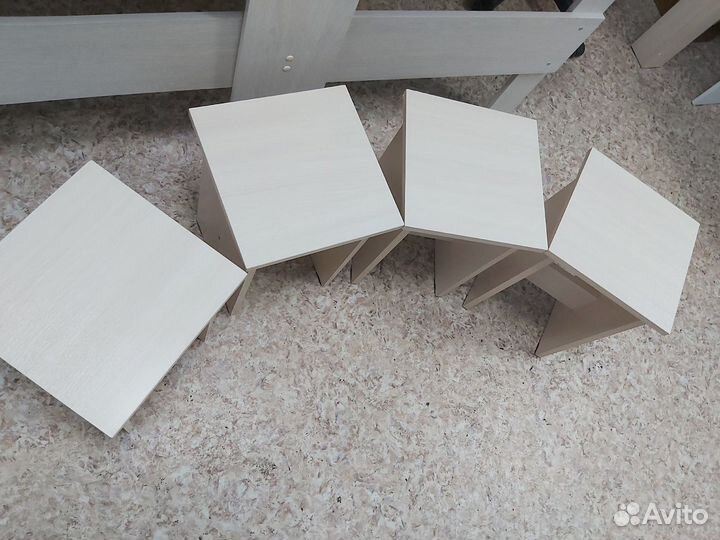 Табуретки 4 штуки