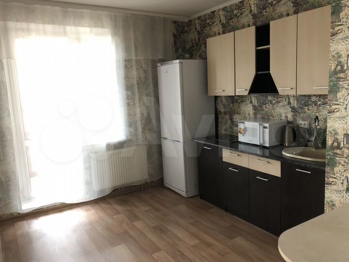 1-к. квартира, 40 м², 8/27 эт.