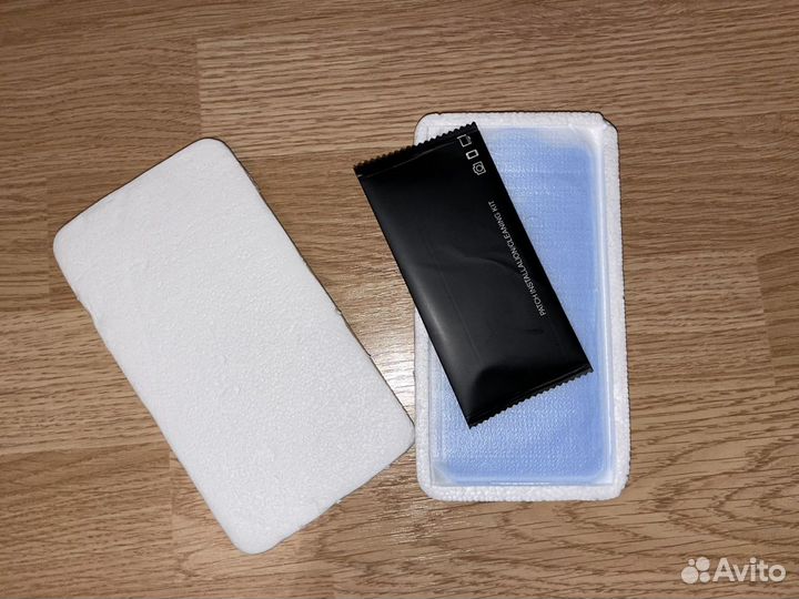 Защитное стекло на iPhone 12 pro и 11 pro max