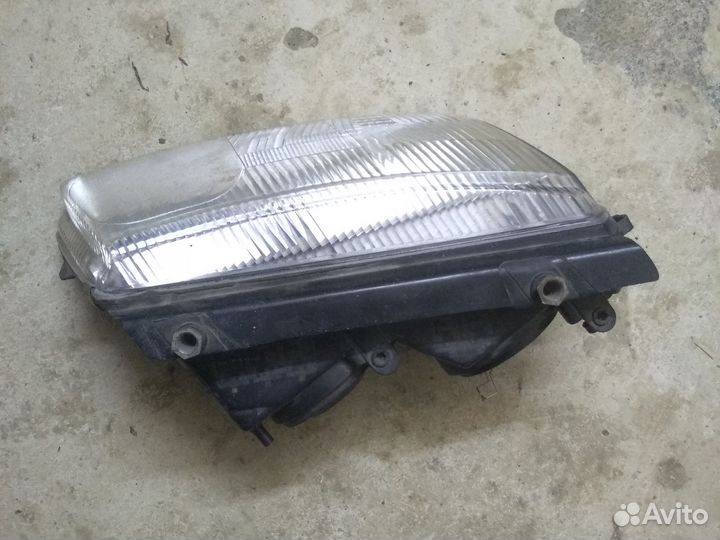 Фара правая на Фольксваген Пассат б5