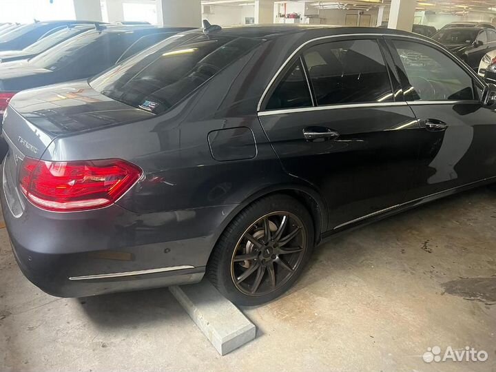 В разборе Mercedes-Benz E200 (W212) 2013г. рестайл