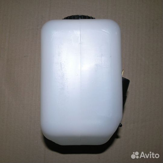 Бачок омывателя камаз, урал 2,5л в сборе с насосом