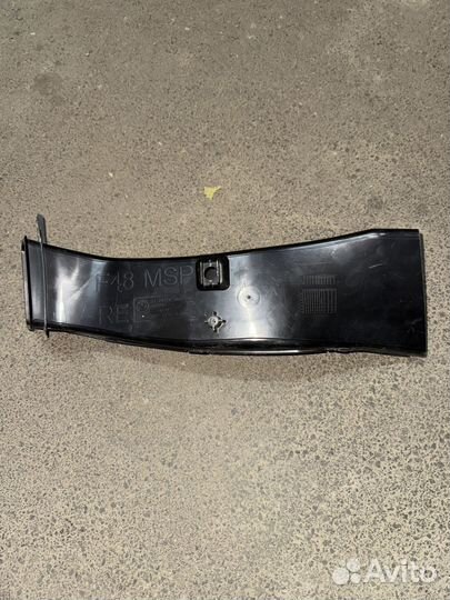 Воздуховод тормозного диска правый 51748060266 bmw