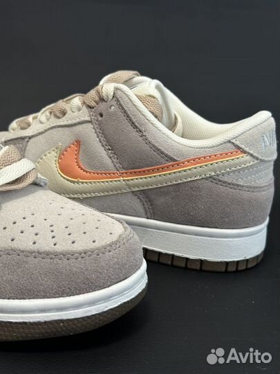 Кроссовки женские Nike SB Dunk Low SE 85