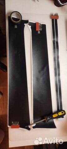 Наклейки на стойки дверей Renault Logan