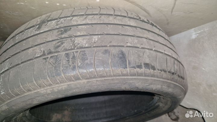 Yokohama dB Decibel E70 215/55 R17 93V