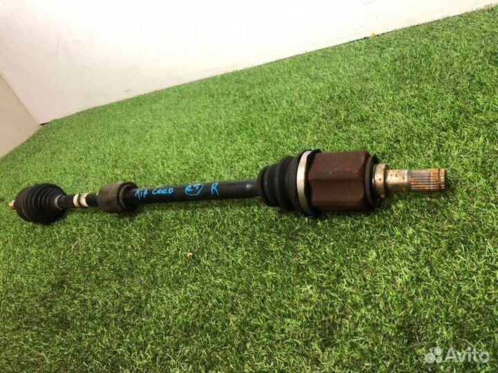 Привод передний правый Kia Ceed G4FA 2010