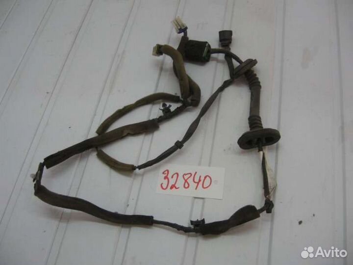 Проводка (коса) двери задней правой Mitsubishi Gal