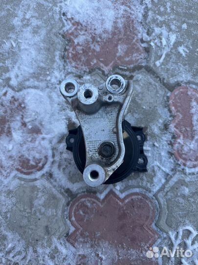 Подушка двигателя гидравлическая