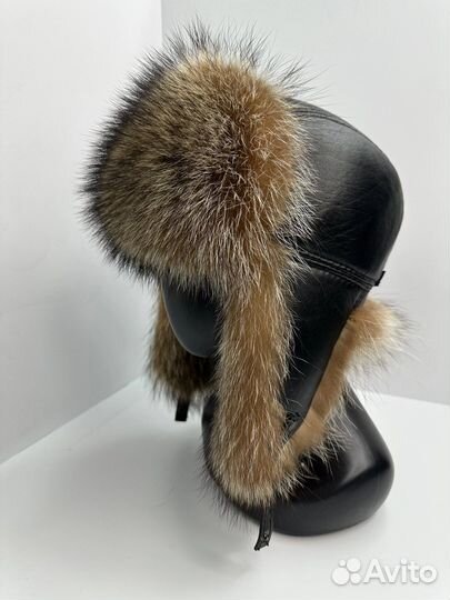 Мужская шапка из канадского енота