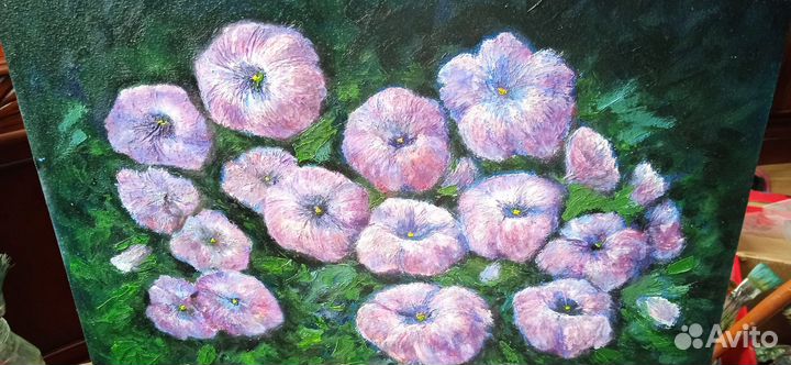 Картина маслом Петуньи в вечернем саду