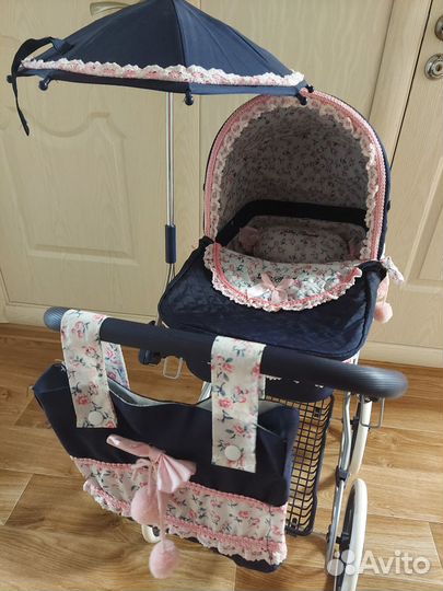 Коляска для кукол