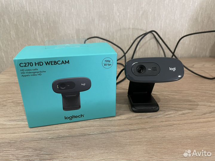 Веб камера Logitech c270