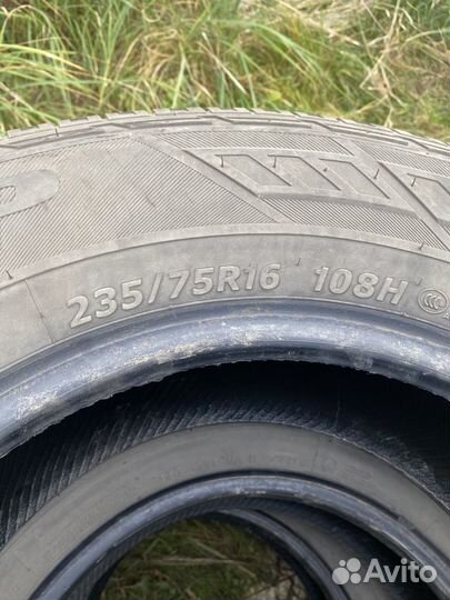 Hankook AH11 235/75 R16