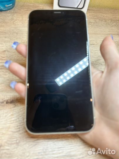 iPhone Xr, 128 ГБ
