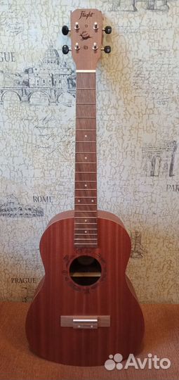 Укулеле баритон Flight NUB310 с чехлом