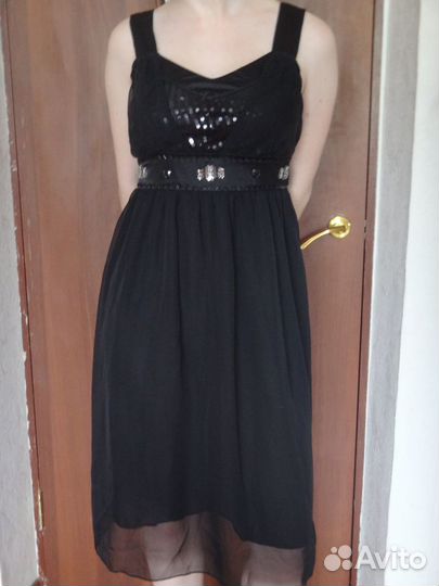 Новое черное платье