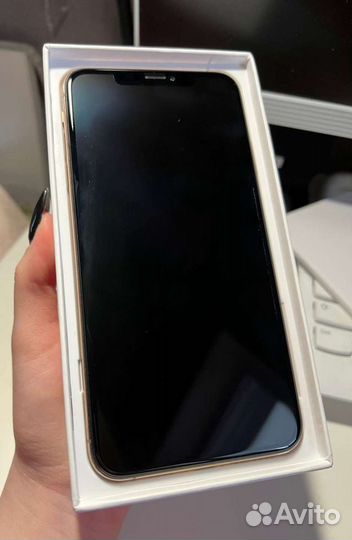 Телефон iPhone xs max 256 gb
