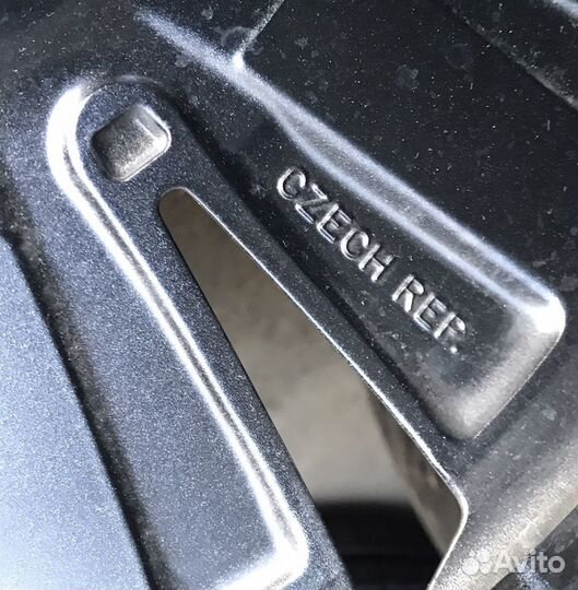 Skоda superb/octavia 215/55 17 pirelli