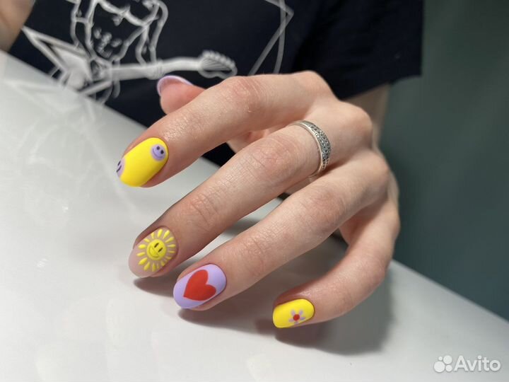 Мастер маникюра