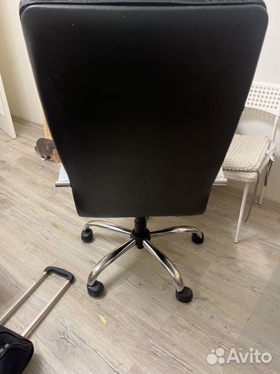 Компьютерное кресло