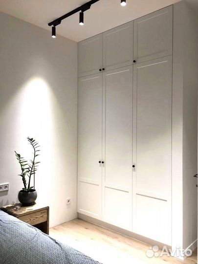 Шкаф с фрезерованными фасадами