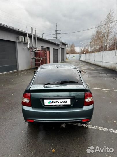 LADA Priora 1.6 МТ, 2011, 200 000 км