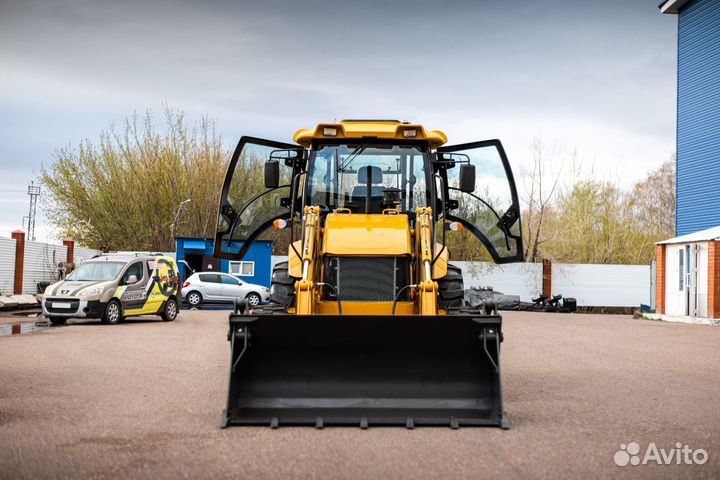 Экскаватор-погрузчик Redstar T17.5/24, 2023