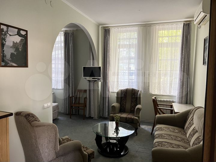 Гостиница, 230 м²