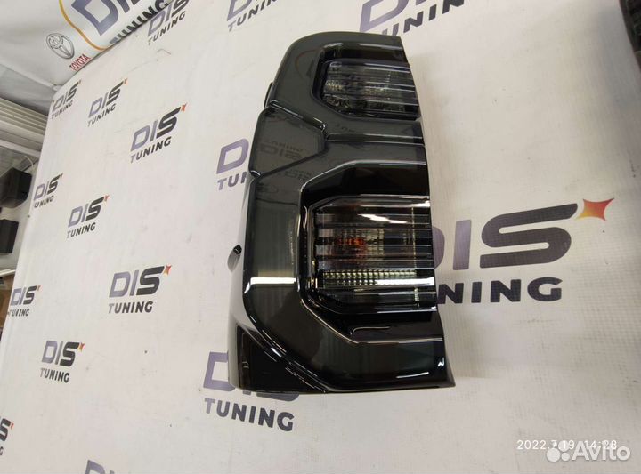 Стоп сигналы Toyota Hilux PickUp c 16г стиль 20г