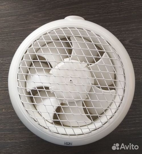 Оконный вытяжной вентилятор Soler Palau HCM-150N