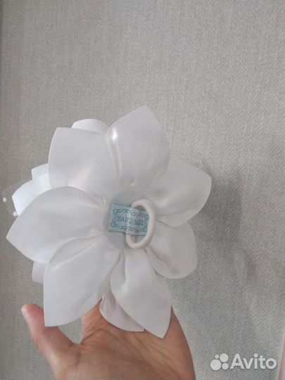 Заколка на праздник