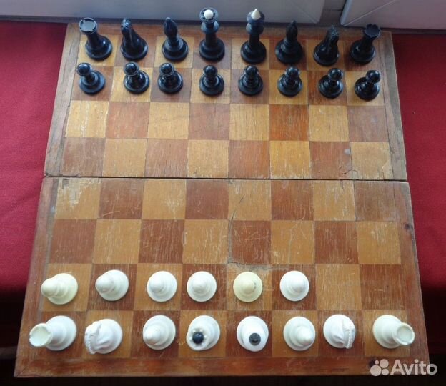 Шахматы СССР. дерево. доска 40х40 см два комплекта