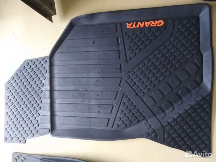 Ковры в салон автомобиля Гранта