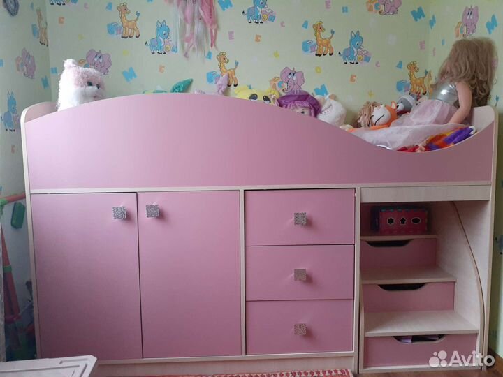 Продаётся кровать чердак.10 тыс.Отличное состояние