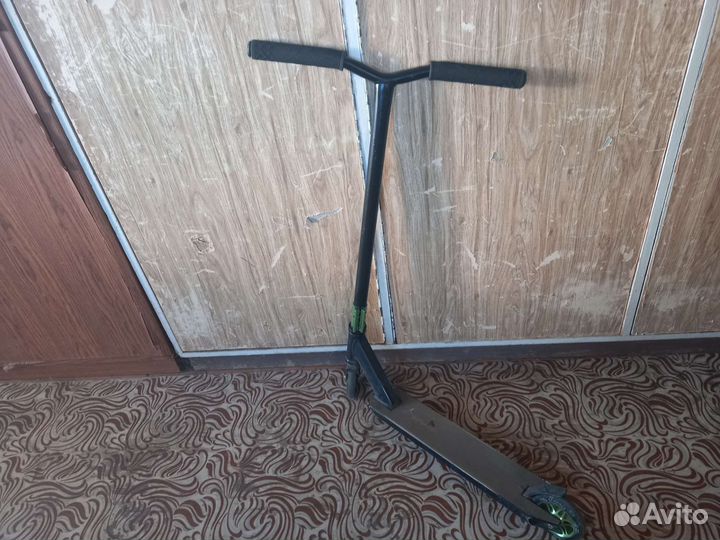 Трюковой самокат