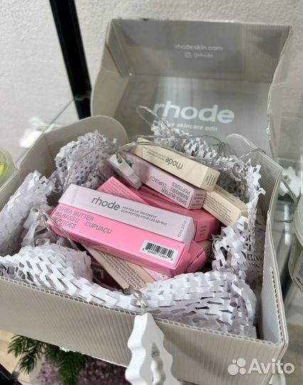 В наличии Блески без цвета Rhode