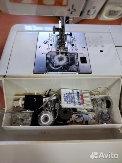 Швейная машина Janome Decor Computer 3600