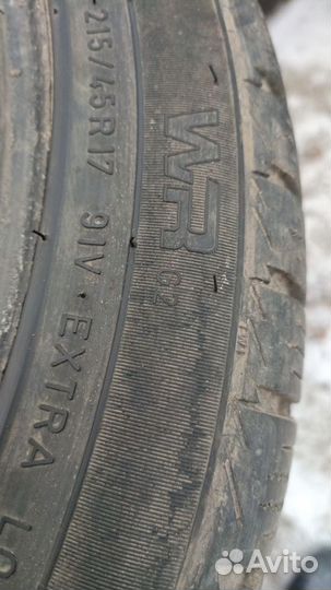 Nokian Tyres WR 215/45 R17 97ZR