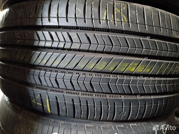 Kumho Solus 4S HA32 245/45 R18 100H