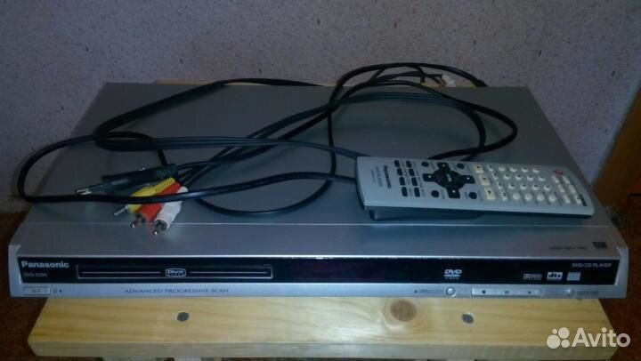 Panasonic DVD плеер s295